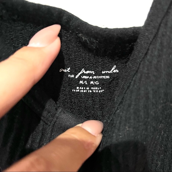 UO Out From Under seamless ribbed snap button crop top - Picture 4 of 4